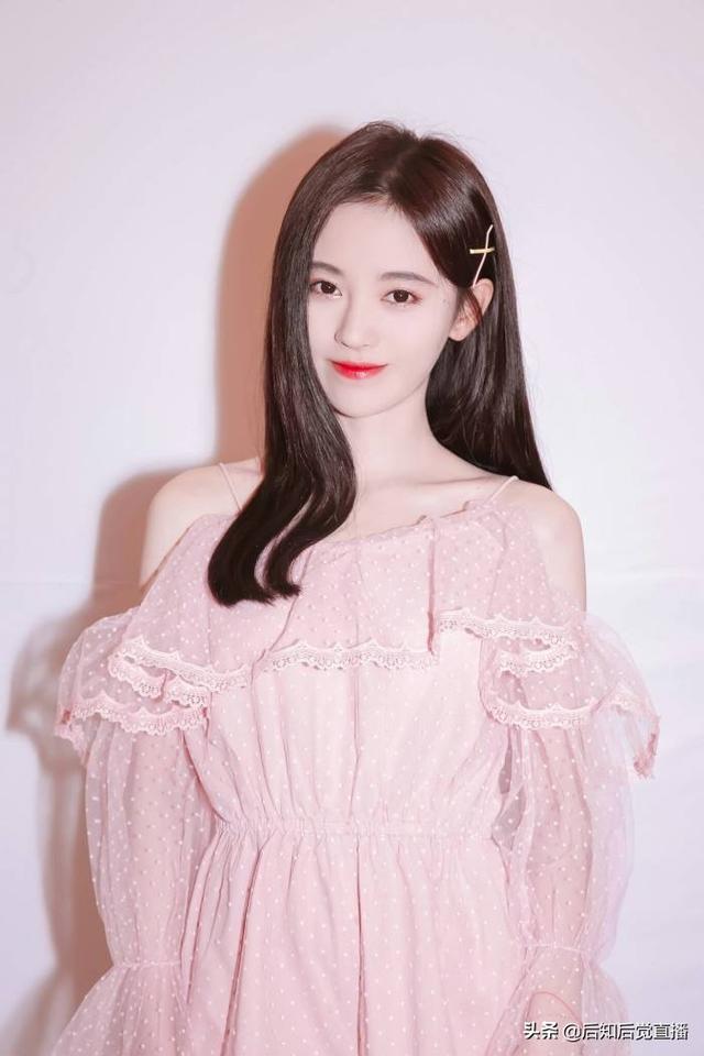 90后美女明星鞠婧祎10张最美的照片欣赏，外型清新美丽善良