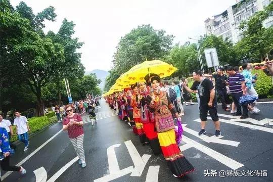 1000名彝族美女在这里演了一场“大秀”，太美了（多图）