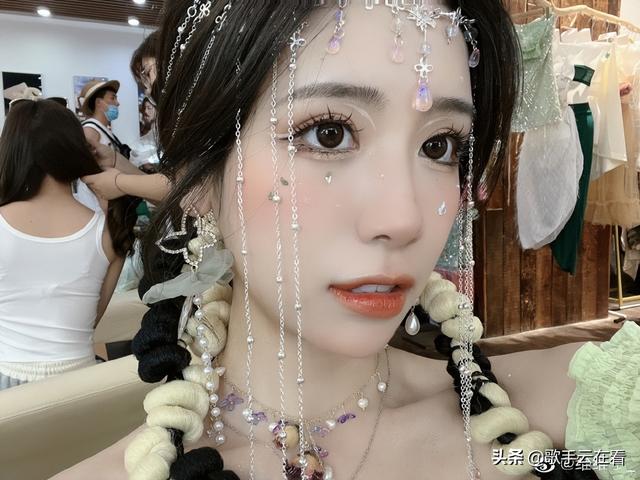 云南美女维维子迷人写真欣赏，好漂亮啊