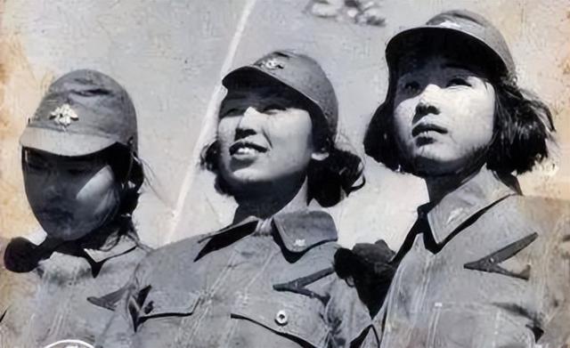 二战后，日本组建了一支女兵部队，专为美国兵服务，名字极具诱惑