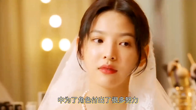 《你的婚礼》女一号章若楠素颜照曝光，颜值爆表，纯天然美女