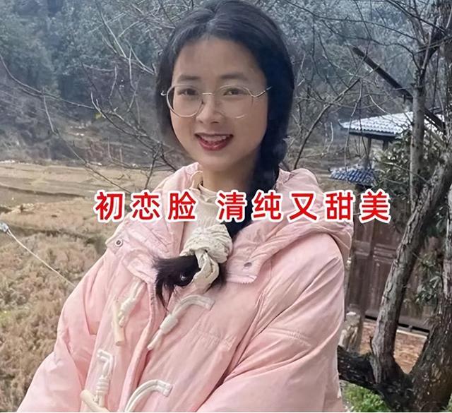 安徽女大学生长相甜美，7名相亲男子沦陷，网友：有初恋的感觉