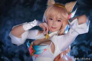 美女螺旋(《英雄联盟》星之守护者阿狸螺旋猫性感巨乳美女Cosplay)