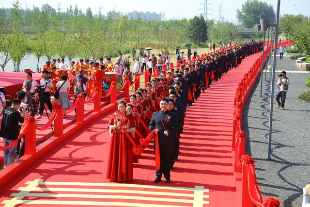 迎建党百年 结百年姻缘 中铁四局百对新人在巢湖之滨喜结良缘