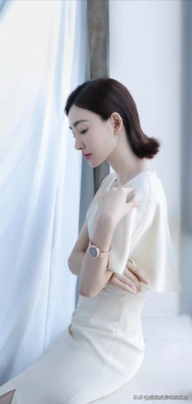 有种“照妖镜”叫纯素颜，这4位女星卸妆前后，完全无差别