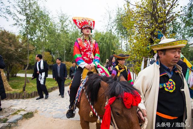 奇特的青海互助土族婚俗，青年男女想要脱单必须明媒正娶