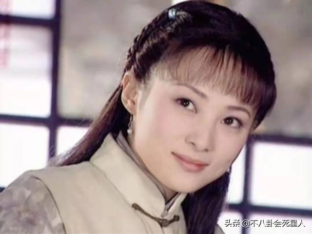 内地“顶级女神”，不打针不整容，个个自然老去，有皱纹也很美