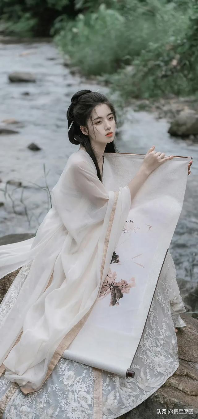 美女校花——何子怡全图写真合集