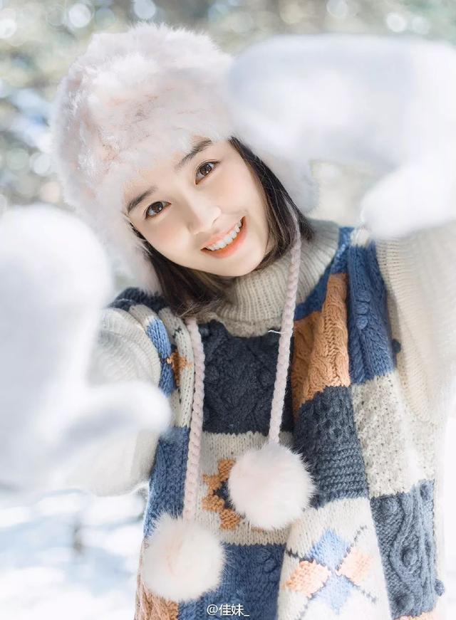 冬天啦下雪啦！10 个 pose 拍出雪地小仙女