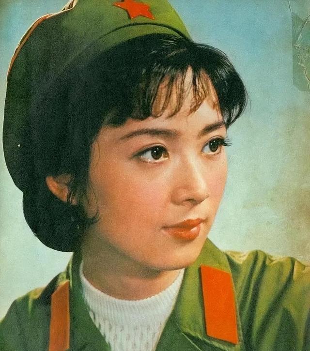 80年代第一美女龚雪，因案件退圈，嫁到美国二十年，现在怎么样了