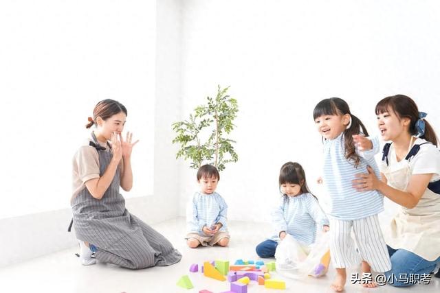 幼儿园保育员老师随笔感言，太阳底下最光辉的职业