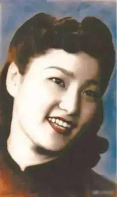 曰护士美女(1942年，远征军野战医院，三名女护士被日本兵奸杀次日，方)