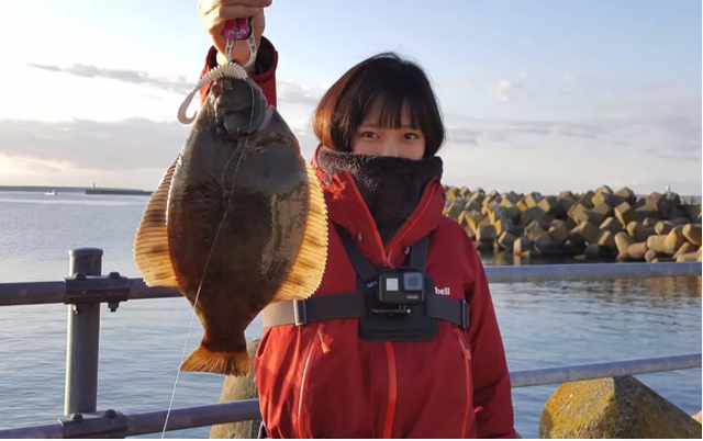 日本小姐姐的独居生活，冰天雪地里，钓鱼、劈柴、做饭，过出美好