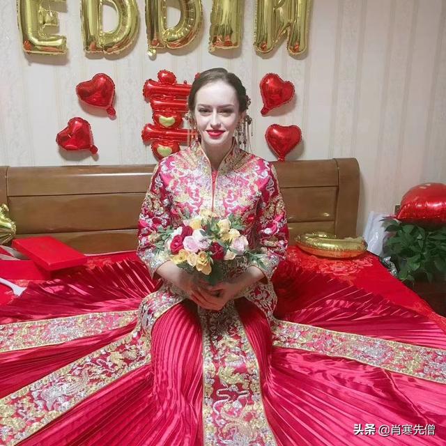 天津小伙，和俄罗斯美女网恋一年结婚，婚后过着幸福的二人世界