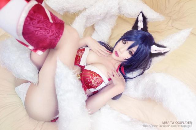 英雄联盟VS三国杀，福利向cosplay来了，谁更胸猛一点？