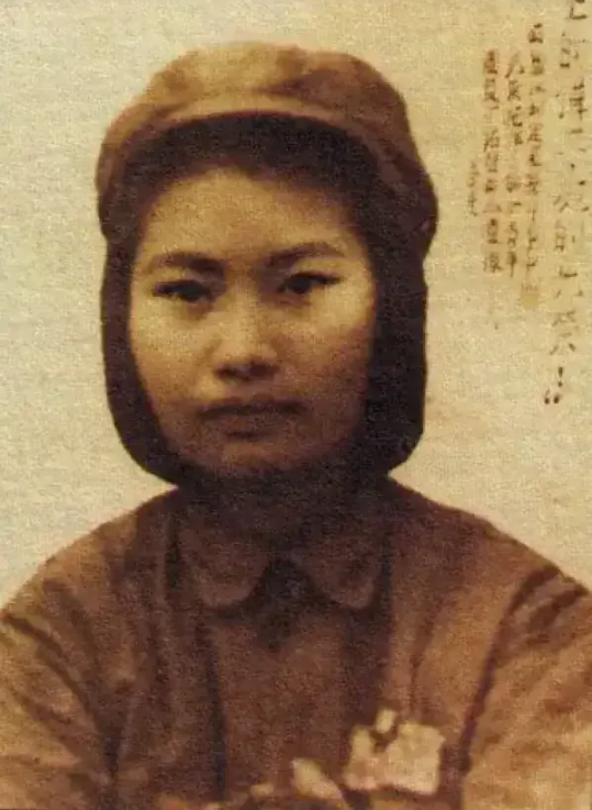 1943年，一女战士被鬼子拔掉了舌头，割掉了鼻子和双乳