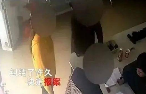 男子拍下女邻居偷情视频，胁迫每周发生5次关系后，反被勒索10万