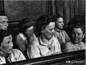 绞刑高跟美女(波兰将一群德国美女执行绞刑，有一人竟然执行失败)