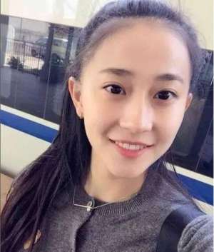 美女的呆子(中国体坛界5大美女，九球天后，排球女神均上榜，个个女神范十足)