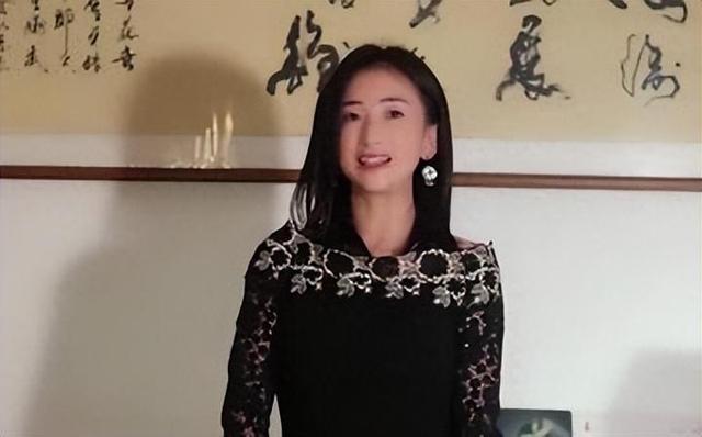 文化膨胀！美女含亮：习武30年登上央视，震惊老外，800W网友点赞