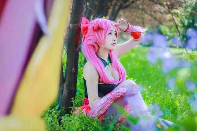 还原度很高的孙尚香cosplay 性感美胸美腿福利 清新小萝莉