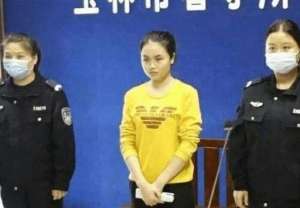 美女女变态(美女护士将同事20个小时剁成2000多块，为毁尸灭迹，竟变态成这样)