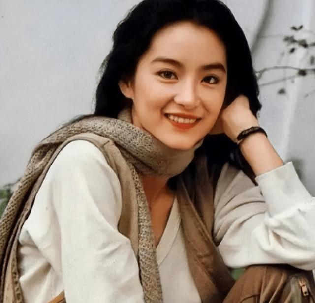 90年代12位美女明星，哪位惊艳到了你？