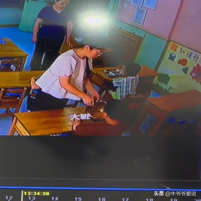 突发！幼儿园女教师按住学生头强迫吃呕吐物，家长曝光内幕真气人