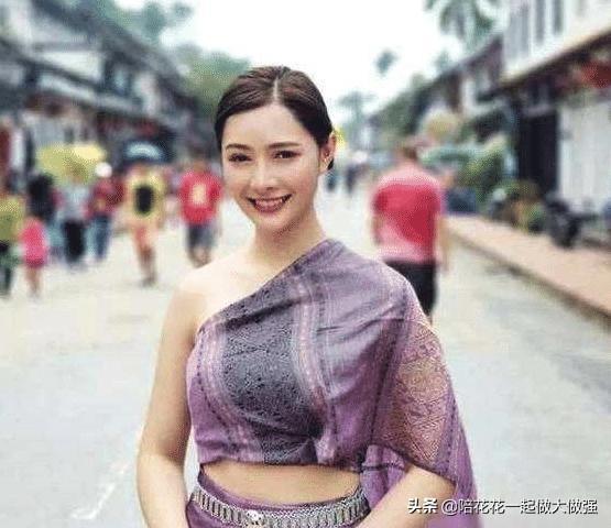 老挝美女问“吸烟”吗？实际上是一种“暗示”