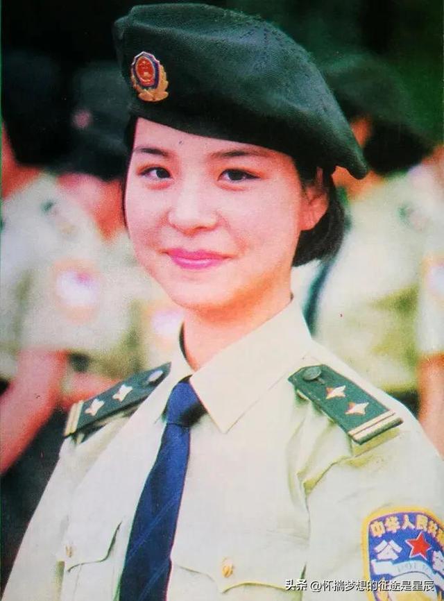 警服历史上短暂装备过的95式女警贝雷帽