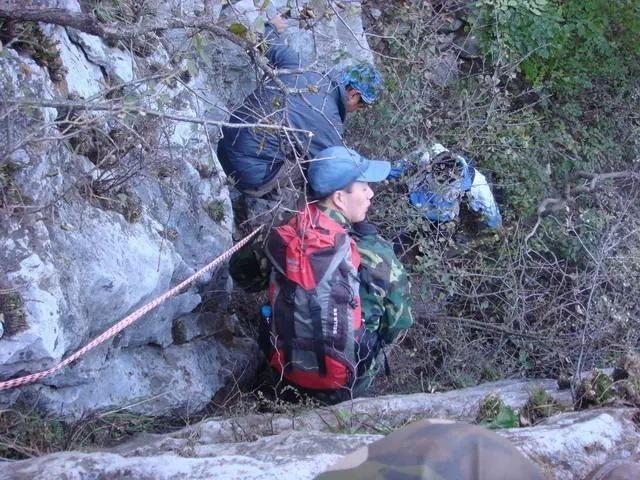 08年北京教师爬山时意外失踪，搜救13年无果，一张纸条引发猜想