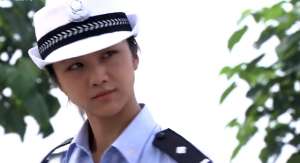 美女警花爱上我(《警花燕子》：女神汤唯成为干练女警，爱上“冤家”田雨)