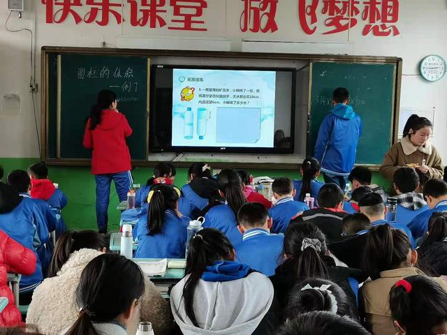 桐寨铺第二中心小学信息技术2.0线下研课活动