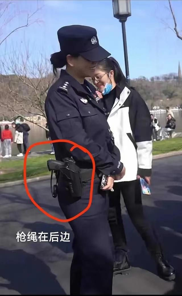 辟谣！网传西湖女警枪上无枪绳，有人恶意P图原图有枪绳