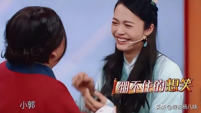 别只吹捧樱桃小口！这8位大嘴美女，有的性感撩人，有的清纯如水