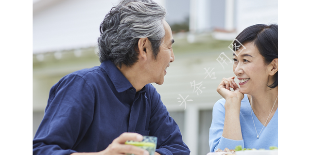 故事：36岁漂亮老师醉酒后，我陪了她一夜，她却要以身相许