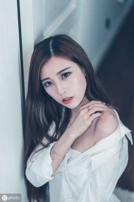 美女专卖器(那个专卖“假货”的90后美女)