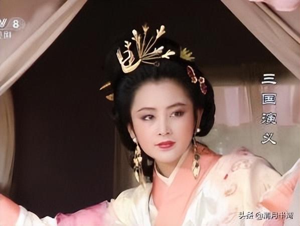 早期大陆古装美女，只服这9位，桃花眼，鹅蛋脸，个个万里挑一