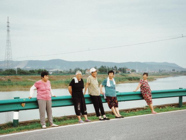 对话摄影师蔡山海：沿着山脉河流，找寻县乡的“仙儿”们