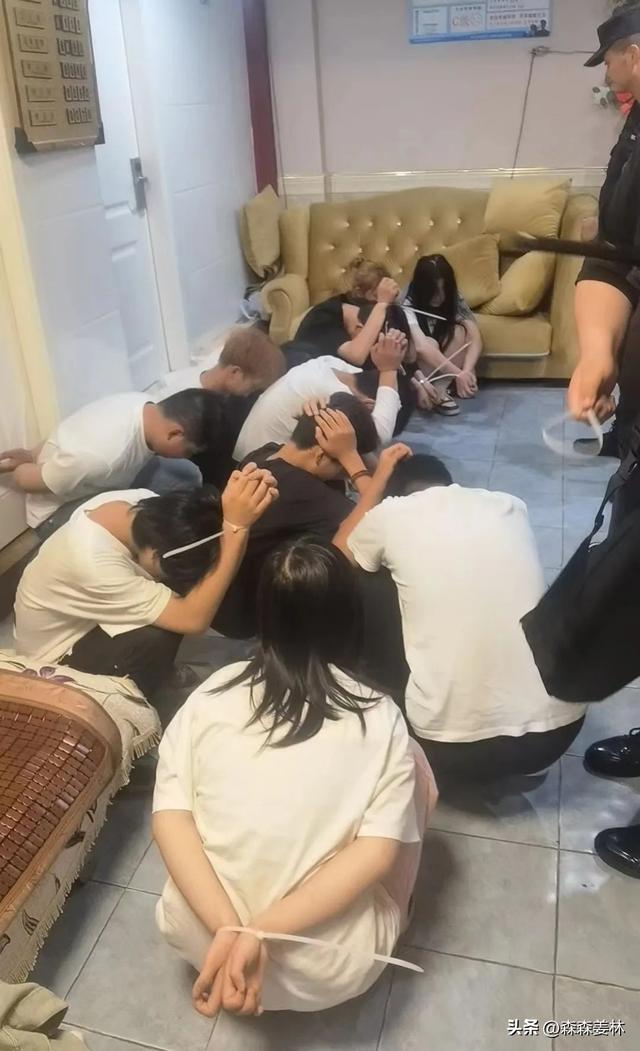 巴中一男子被女网友“约炮”？结局悲催！警方在宾馆抓获10人