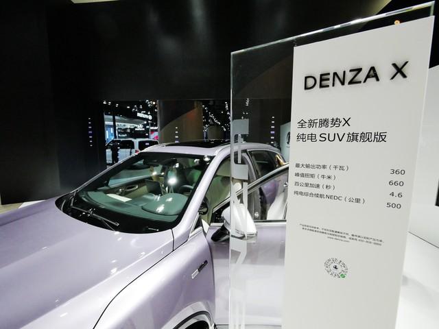 陪美女提车2020款现代瑞纳，落地这个价值不值？