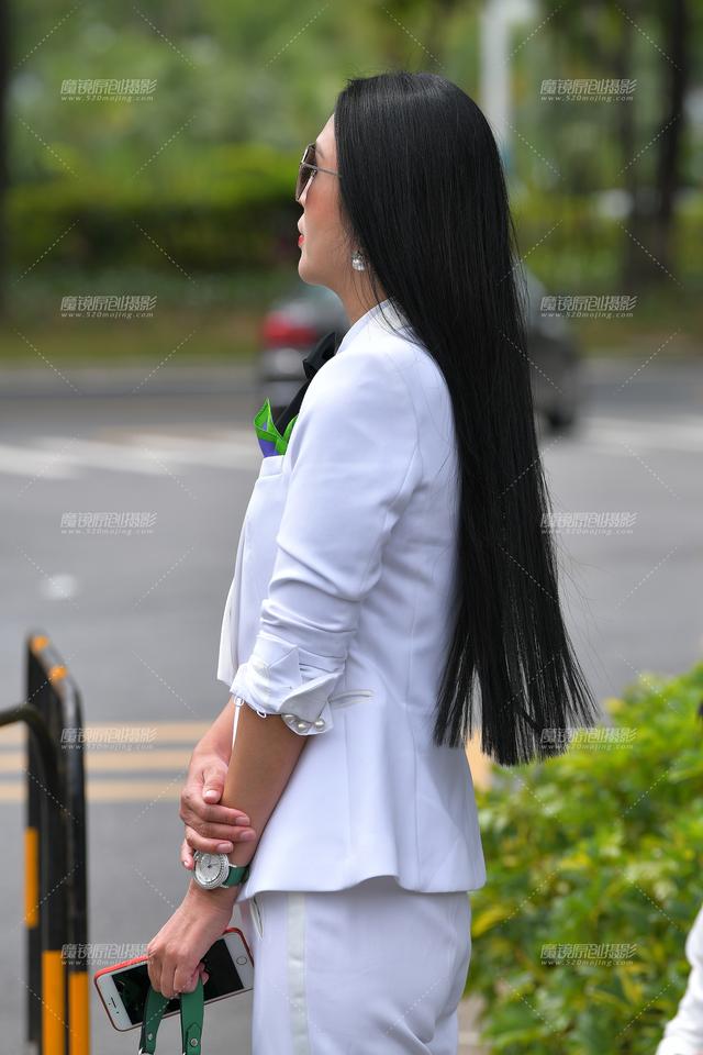 街拍高清美女逛街写真风韵少妇性感清纯小姐姐大长腿皮肤白皙