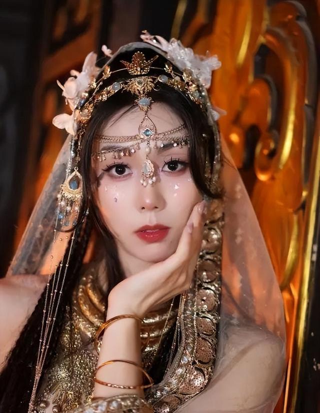 盘点篮坛美女球员，王思雨长腿纤细白皙，卓识丰满十足