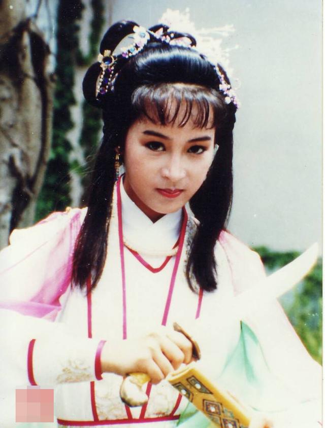 细数80年代TVB的绝色美女：翁美玲真 陈玉莲冷 张曼玉俏 蓝洁瑛靓