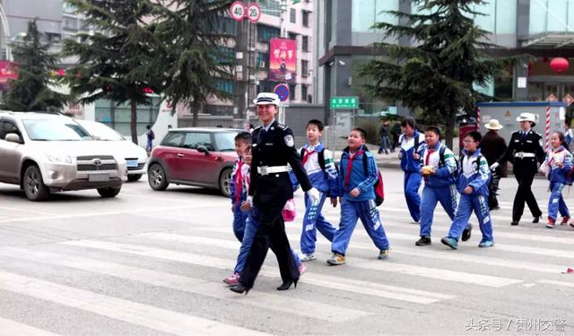 女神来了！贵州警花的美，您都看见了吗？