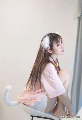 美女的养猫(清纯美少女写真集，白嫩猫系美女可爱写真)